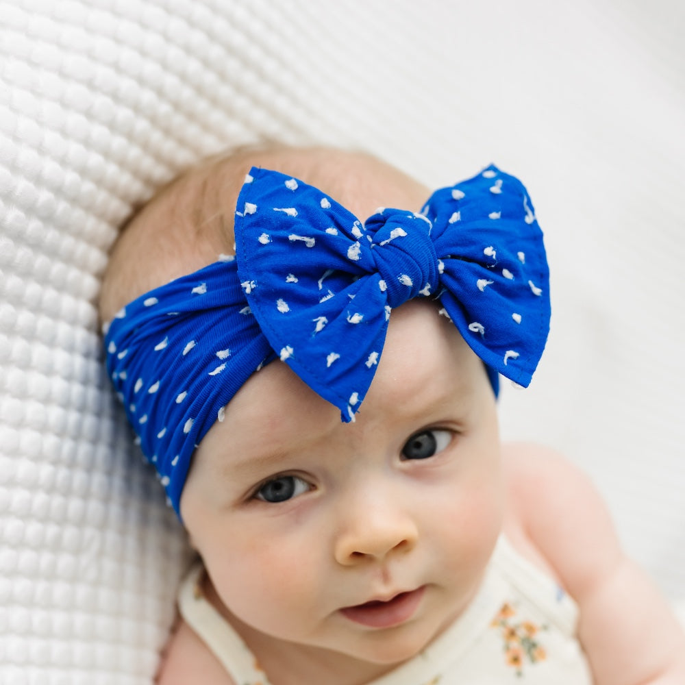 Shabby Dot Knot