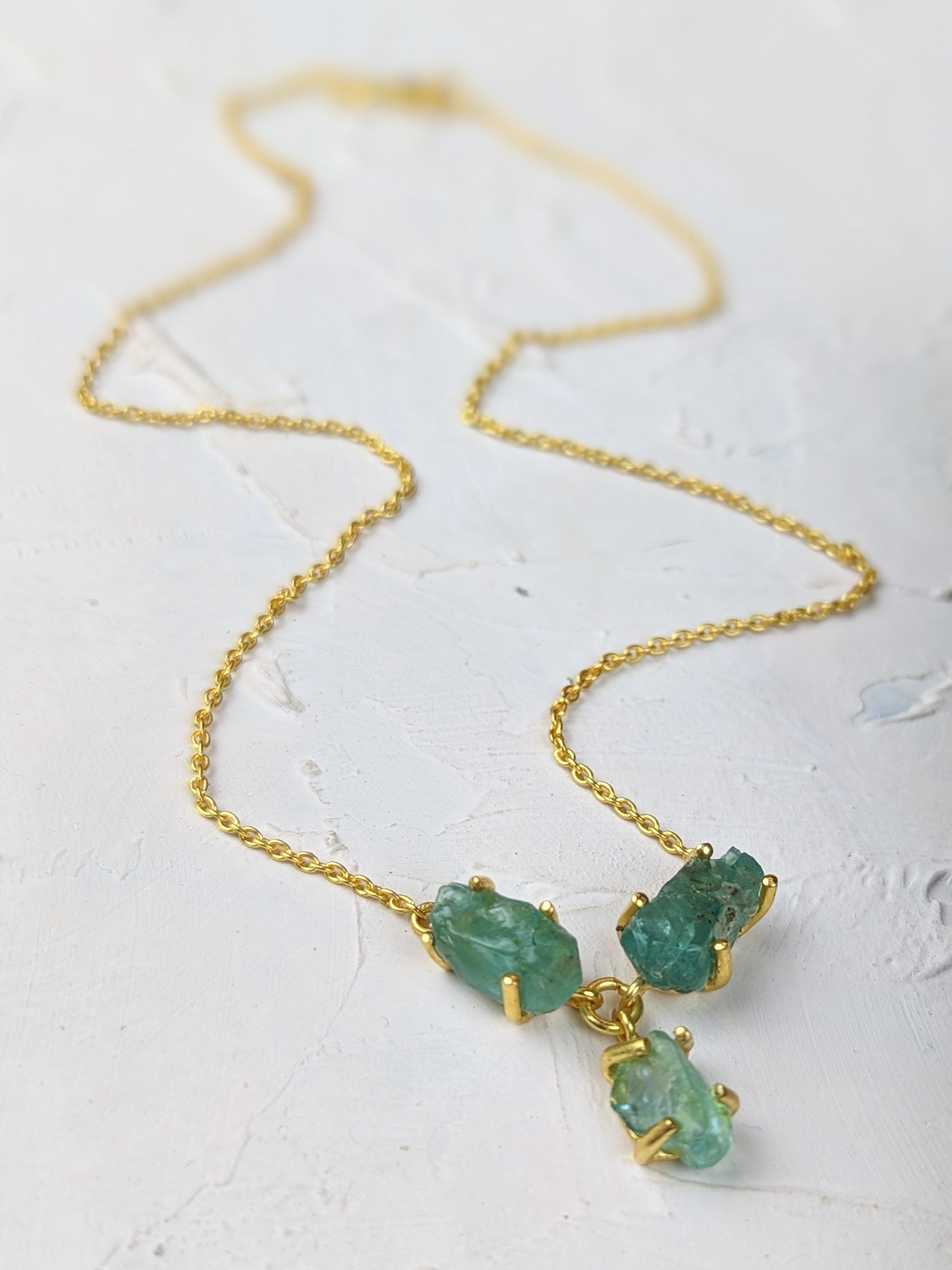 Three-pronged Raw Apatite Gold Necklace