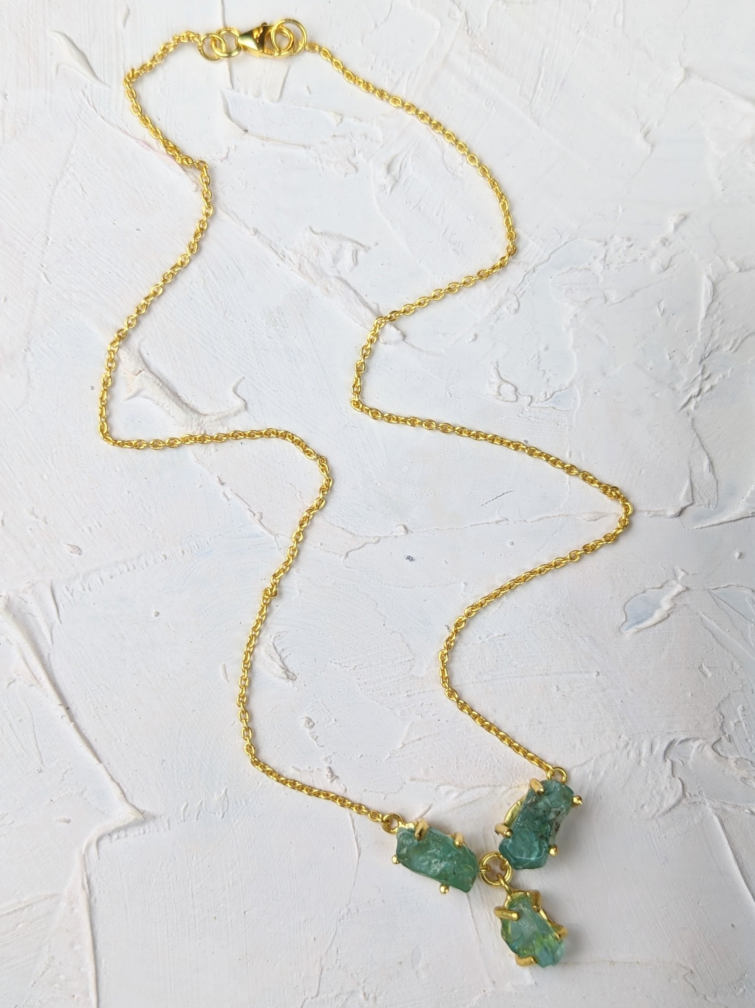 Three-pronged Raw Apatite Gold Necklace