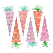 Hop & Pop Carrot Party Crackers (6 Ct)