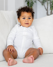 Long Sleeve Zipper Bodysuit In Pearl, 3-6m