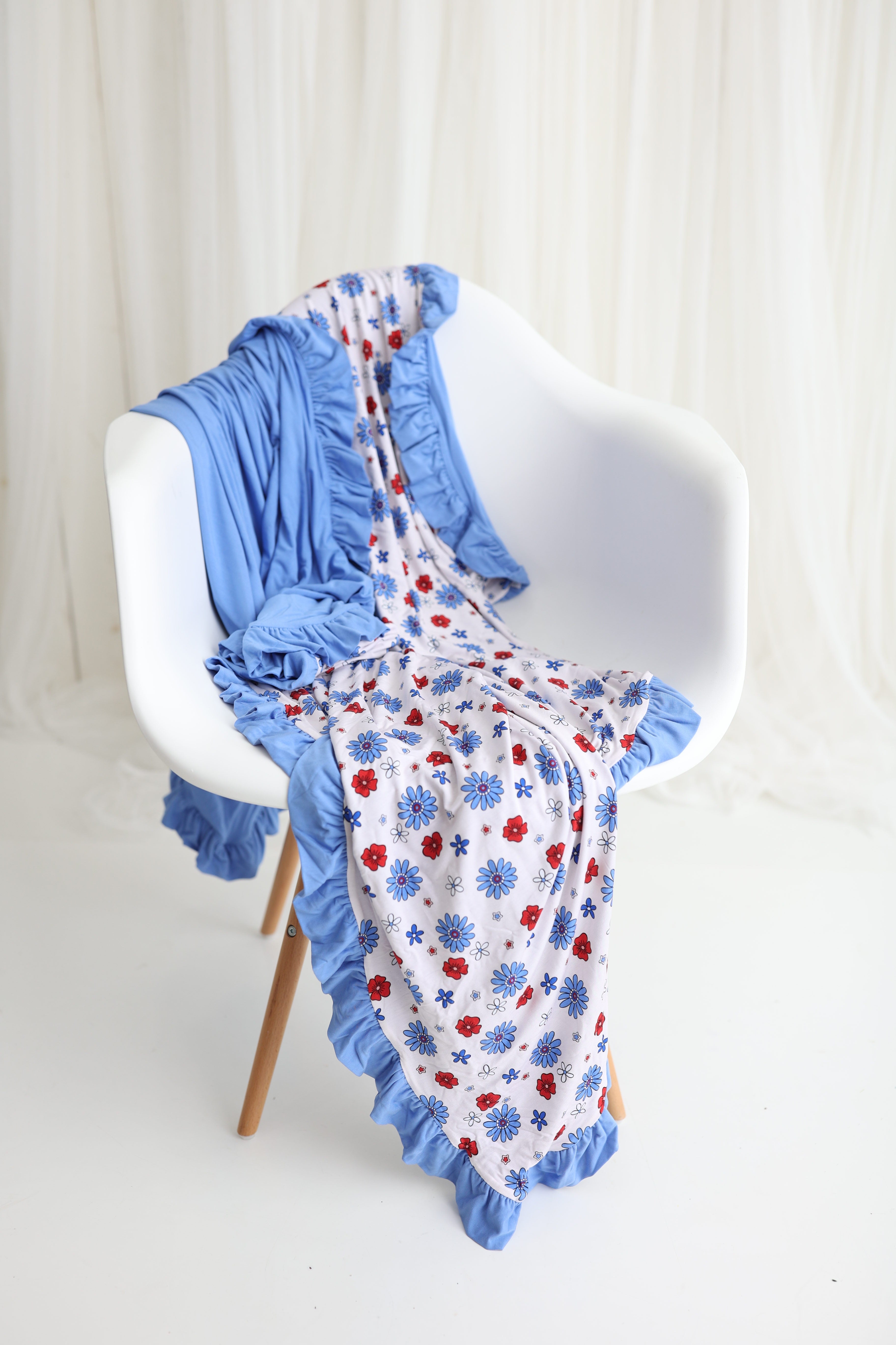 Exclusive Freedom Blooms Ruffle Dream Blanket