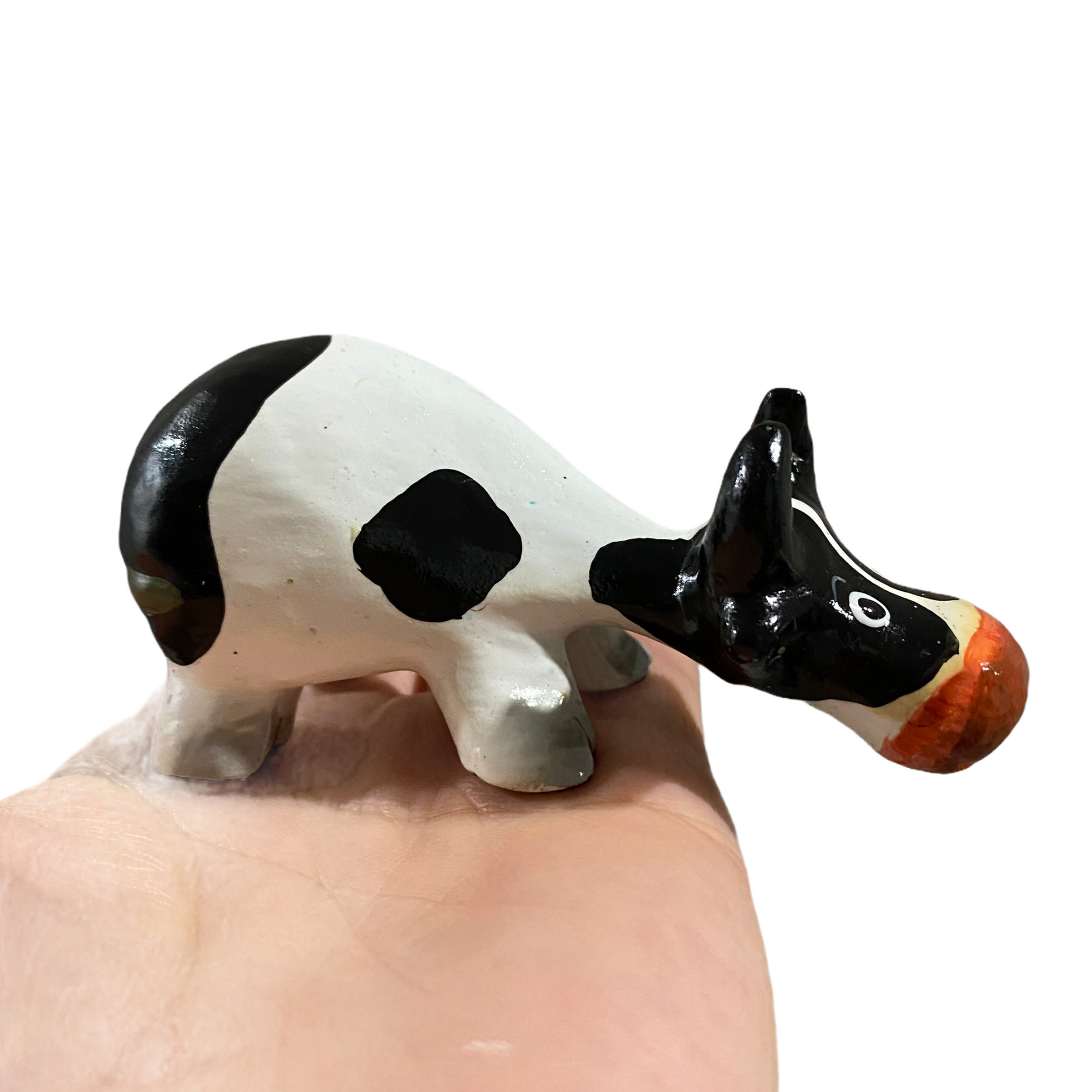 Wooden-cow-shelf-figurine-decoration