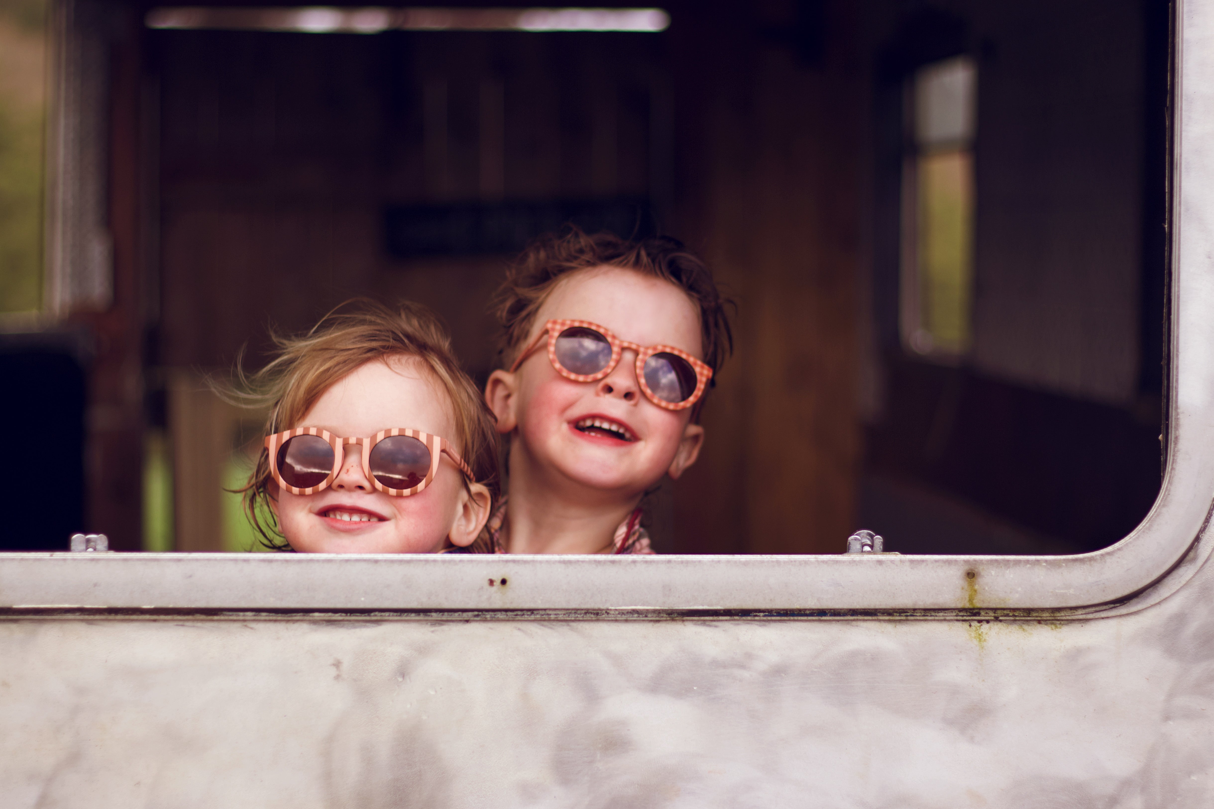 Classic | Sustainable Sunglasses | Plant-based Bendable Polarized - Child | 3-8 Y | Sunset Gingham