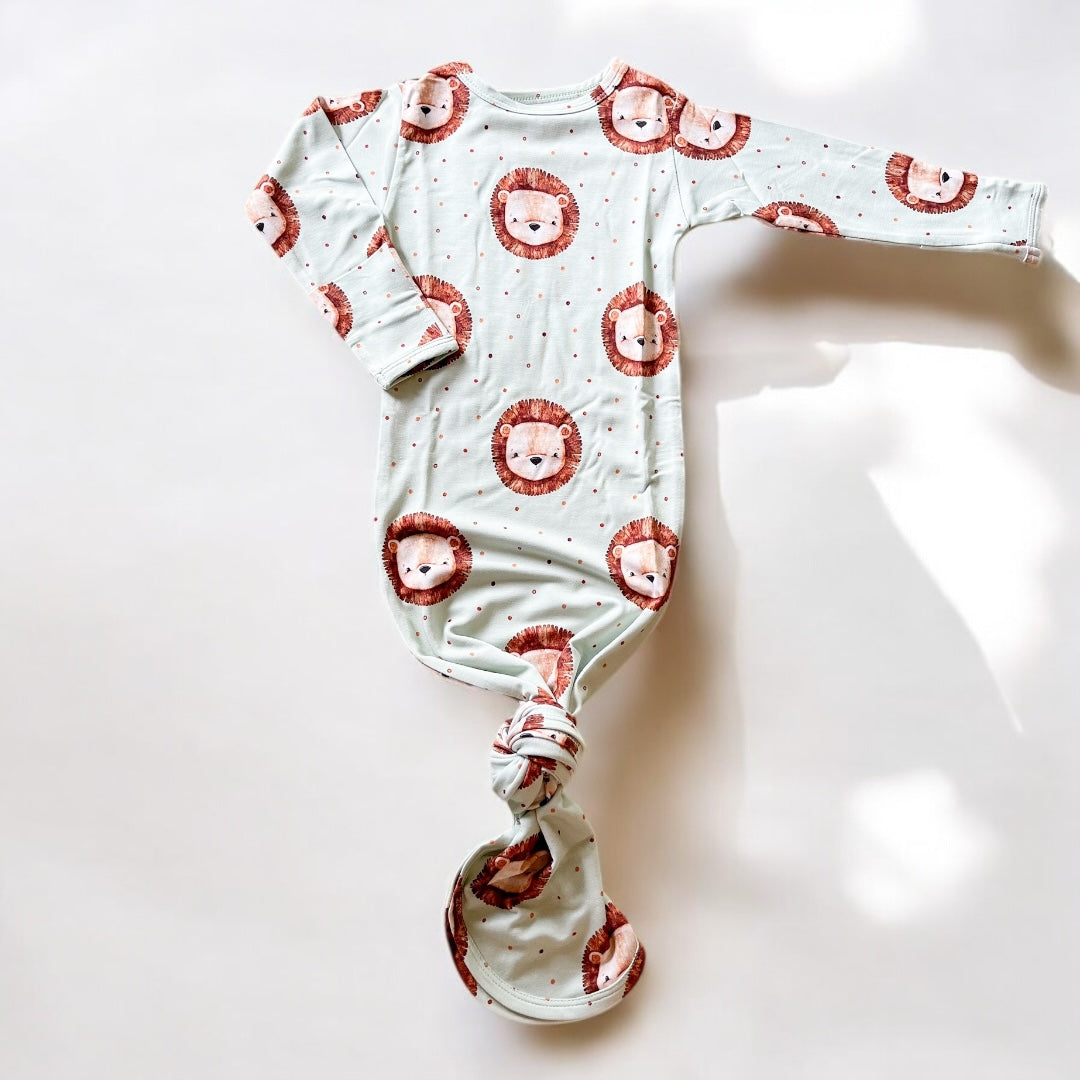 Little Lion Bamboo Knotted Gown And Hat