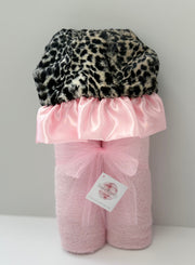 Baby Pink Cheetah | Hooded Bath Towel