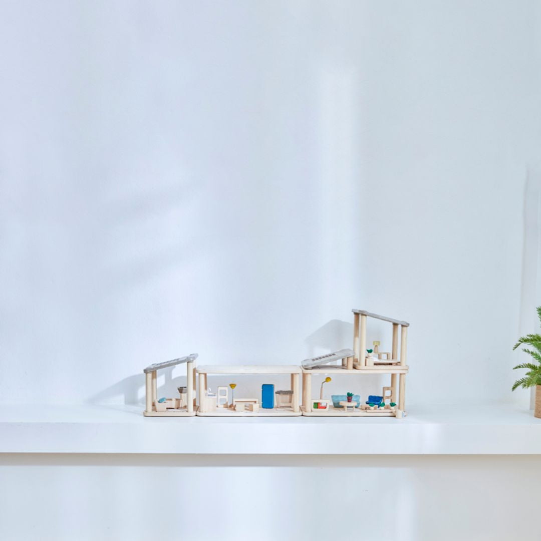 Planspace Gathering Flat With Sunroom