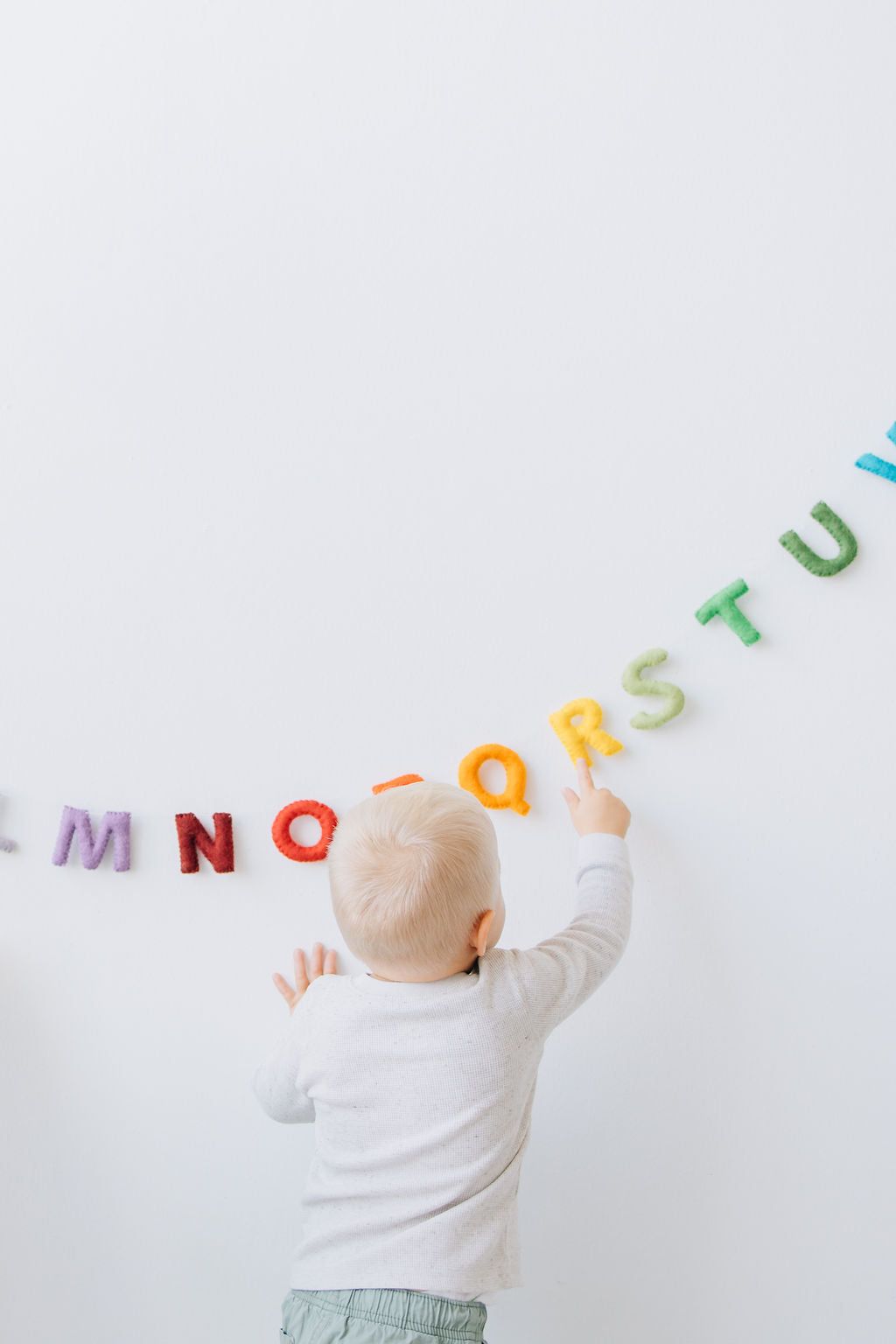 Alphabet Garland (rainbow)