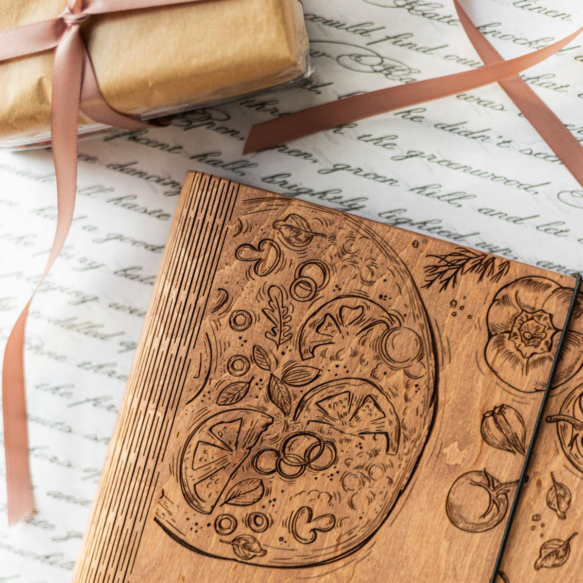 Wooden Recipe Book – Pizza Recipes 🍕