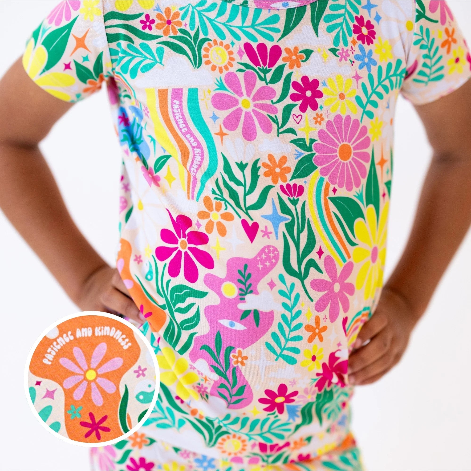 The Second-skin 2-piece Short Sleeve Pajama | Rainbow Daisy Babe