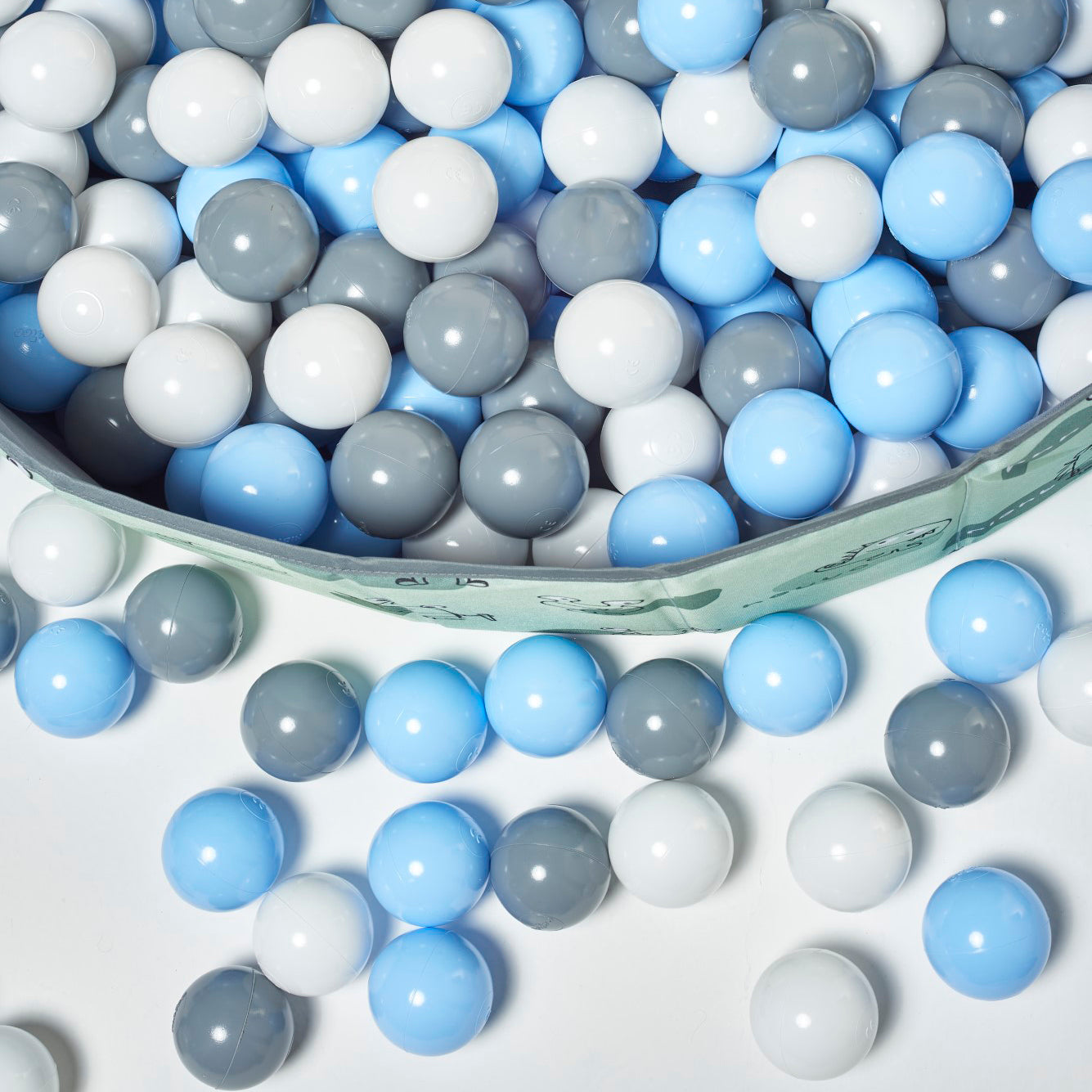 Foldable Space Saver Ball Pitt Kids Green