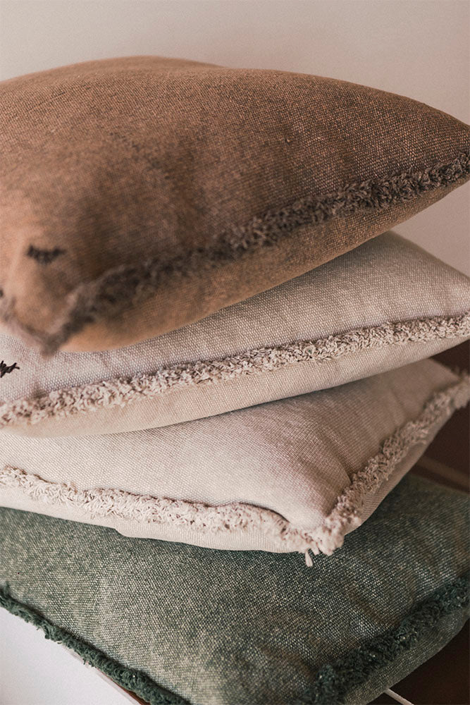 Stonewashed Rectangular Cushion Soil Brown