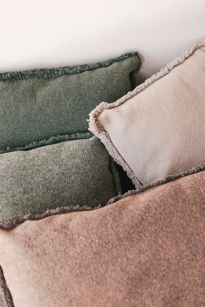 Stonewashed Square Cushion Soil Brown