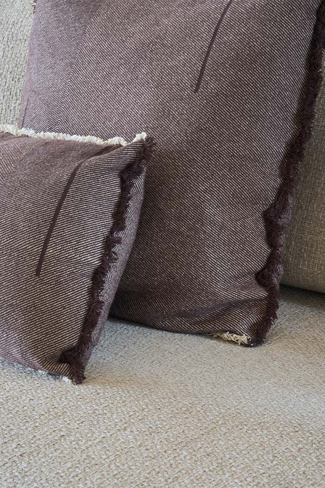 SQUARE CUSHION VERTICAL COFFEBEAN