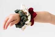 Away In A Manger Scrunchies | 3 Pack