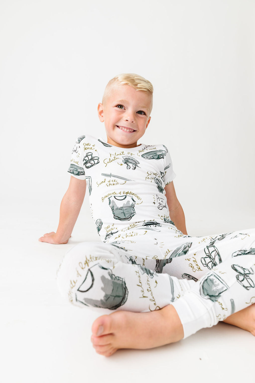 Armor Of God White Pj Short Sleeve & Pants Set Bamboo