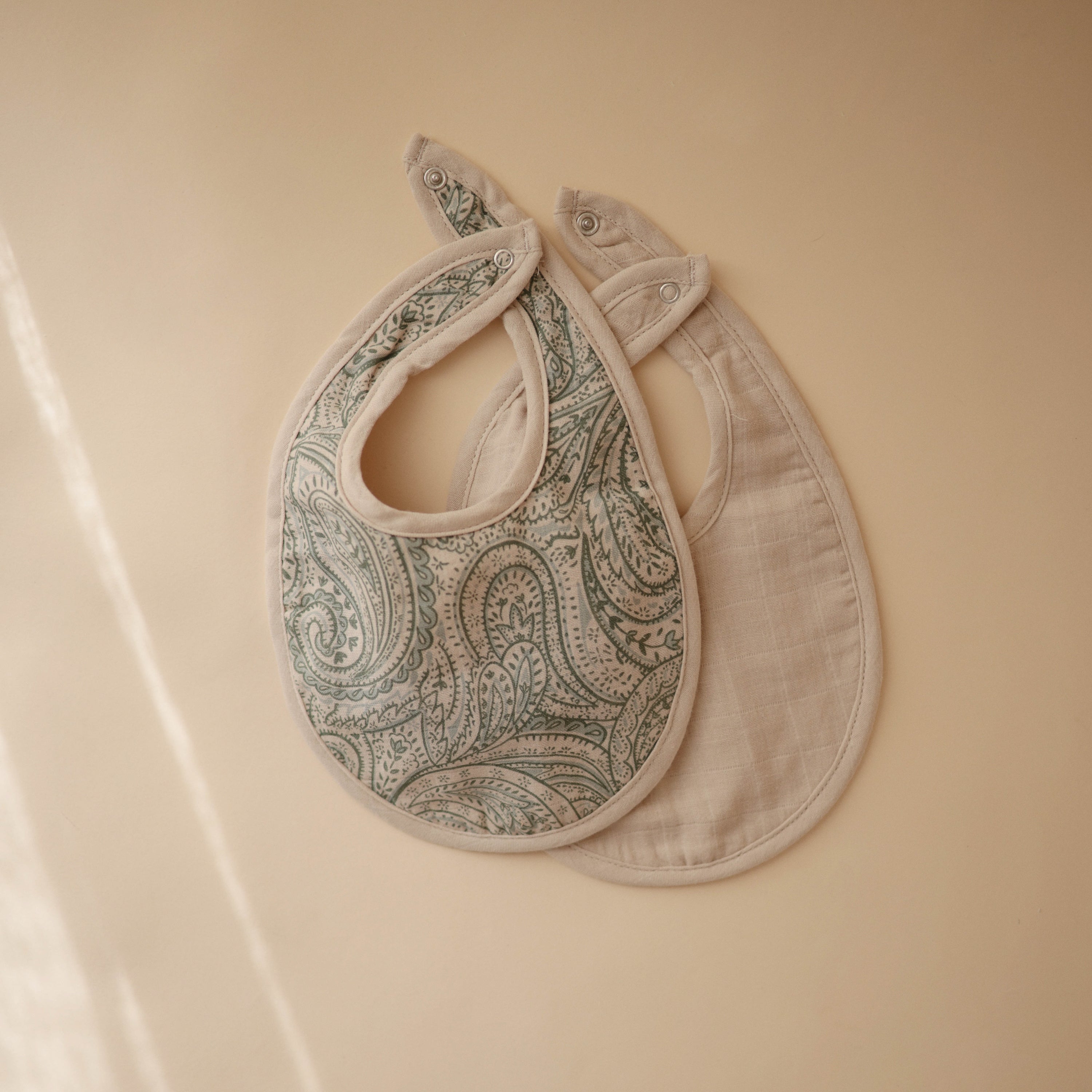 Muslin Bib 2-pack