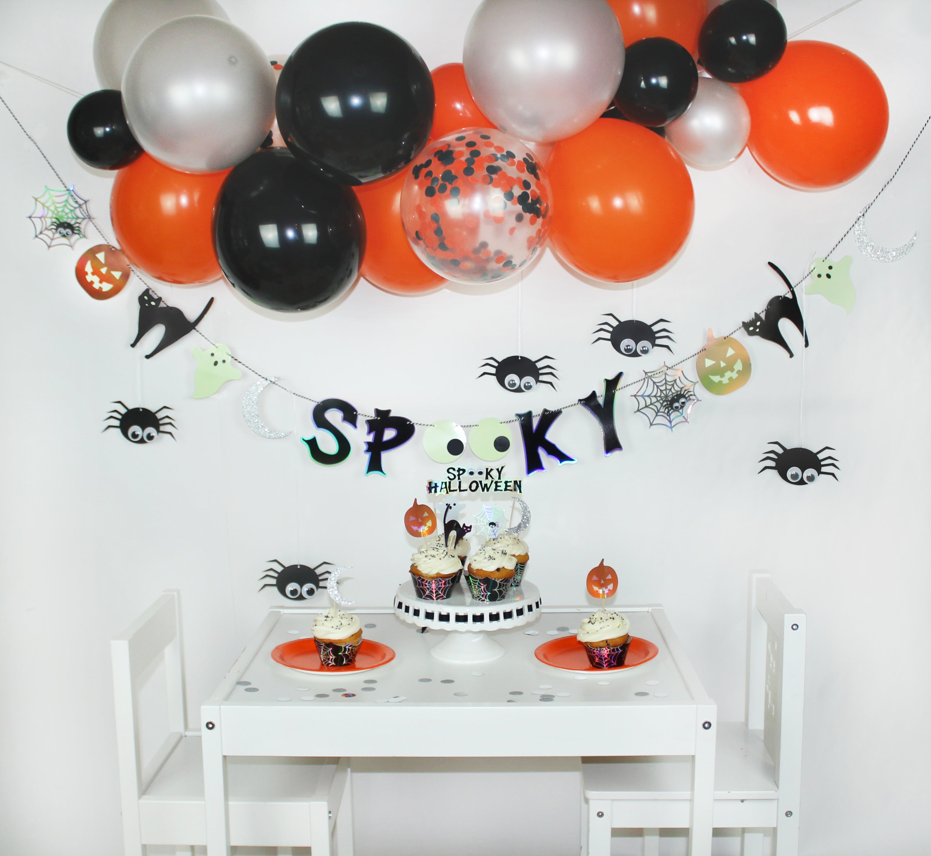 Spooky Halloween - Cupcake Toppers & Wrappers, 11 Ct