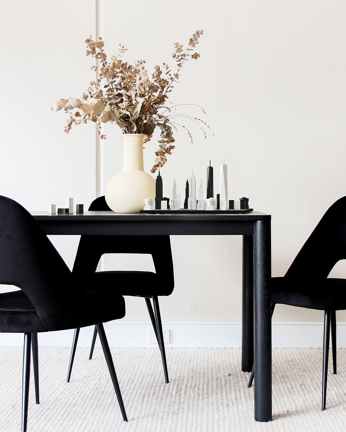 Skyline Chess Chess Set Acrylic New York Edition With Marble Hatch Board