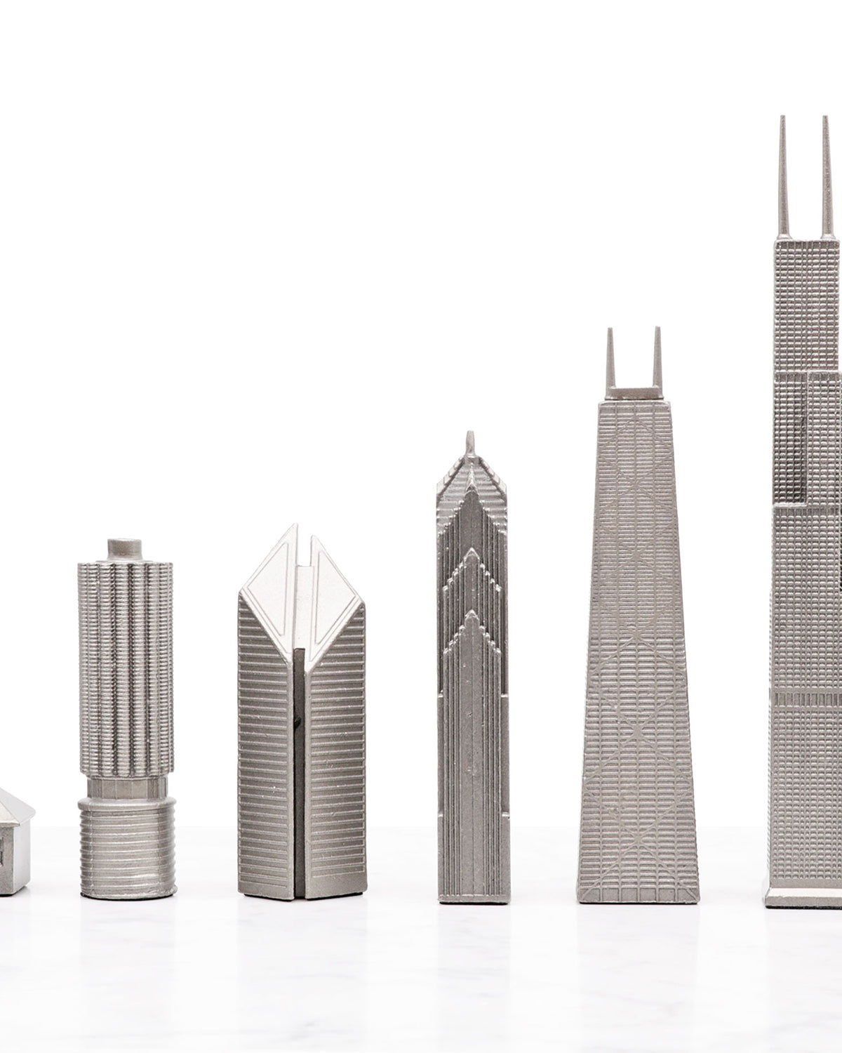 Skyline Chess Chess Set Stainless Steel Chicago Edition With Chicago Wood Map Board