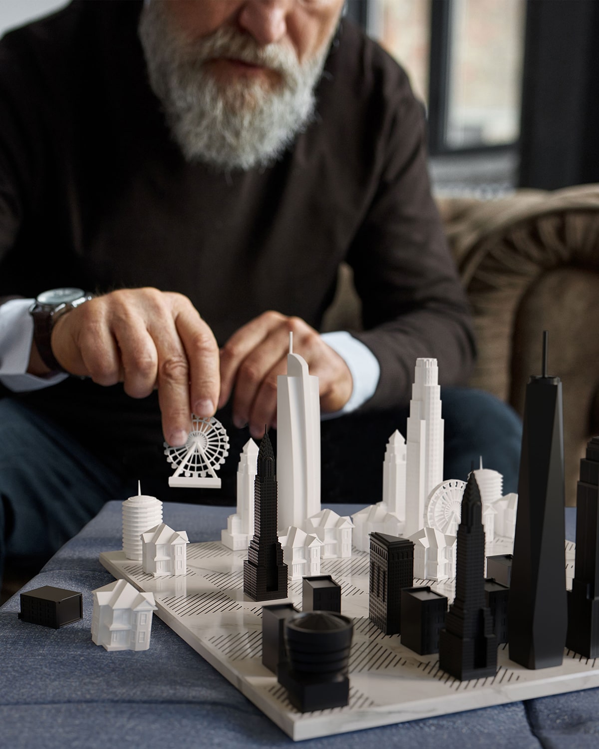 Skyline Chess Chess Set Acrylic New York Vs Los Angeles Edition With Wood Hatch Board