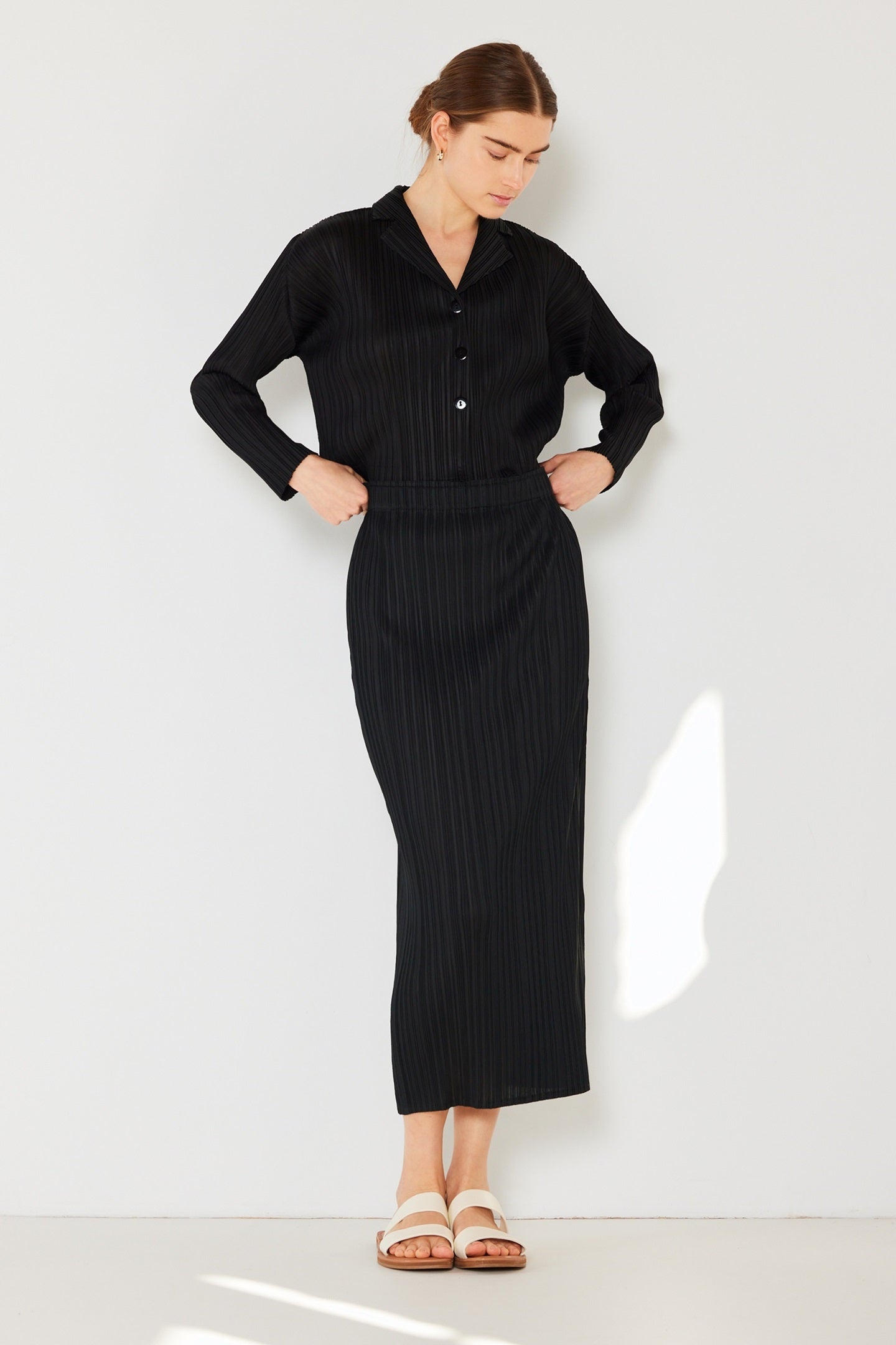Pleated Midi Pencil Skirt - Skt01h_black