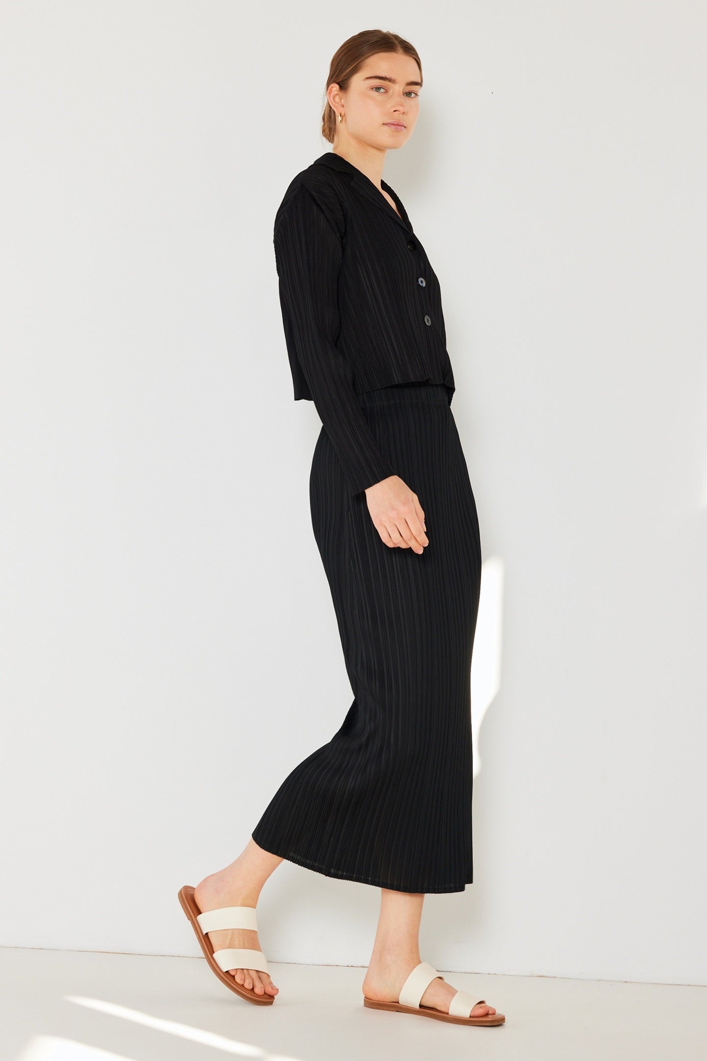 Pleated Midi Pencil Skirt - Skt01h_black