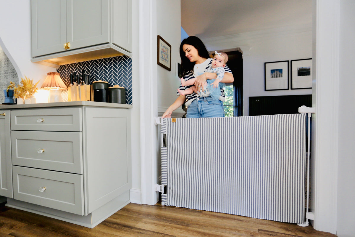 Milliken® Fabric Baby & Pet Safety Gate – Indoor/outdoor, Durable & Stylish | Fit Openings From 27.6" To 55" Wide And Stand 33"