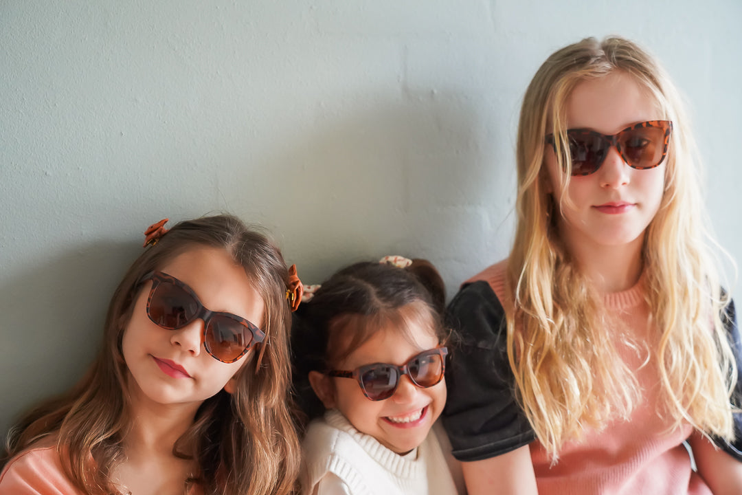 Iconic Wayfarer Ombre  | Polarized Sunglasses | Adult | 15+ Y | Tortoise