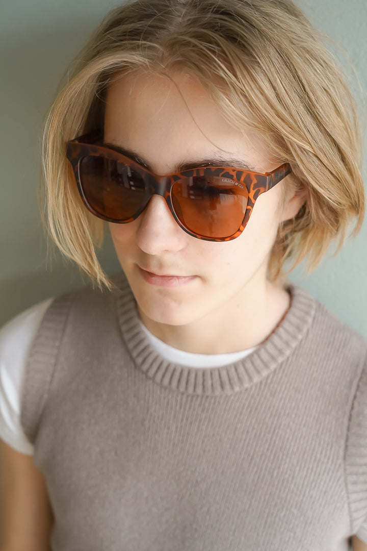 Iconic Wayfarer Ombre  | Polarized Sunglasses | Adult | 15+ Y | Tortoise