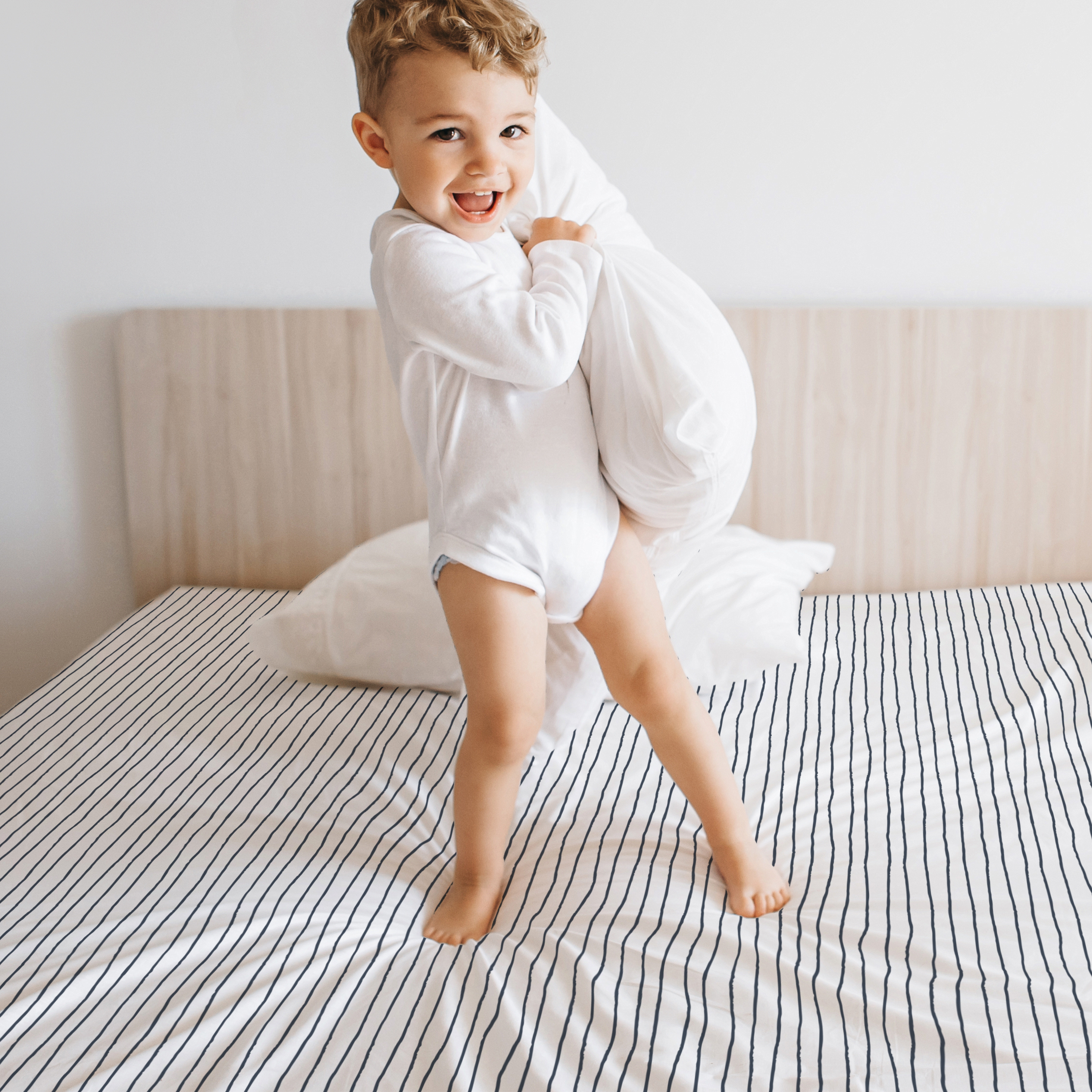 Organic Kids Fitted Sheet - Navy Stripes