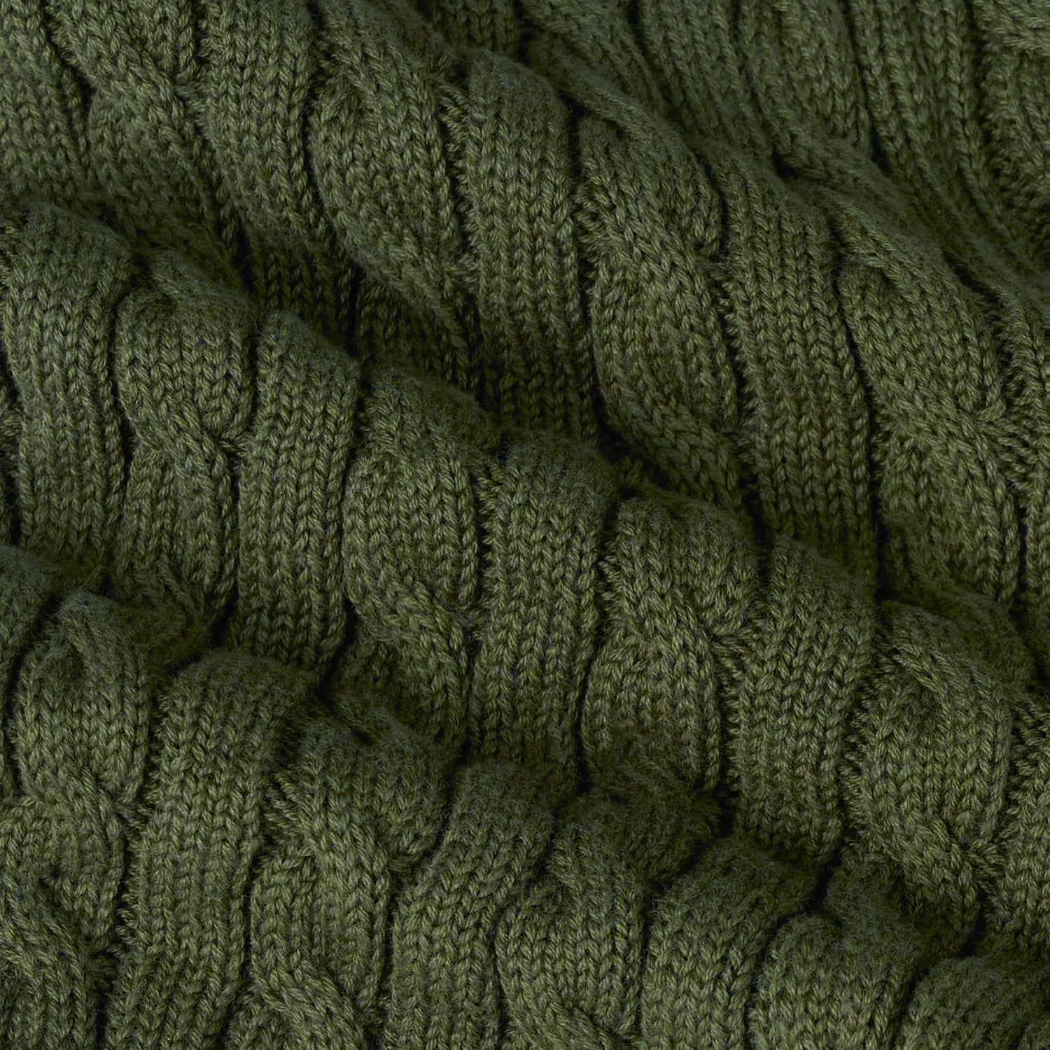 Cable Knit Short In Forest Green