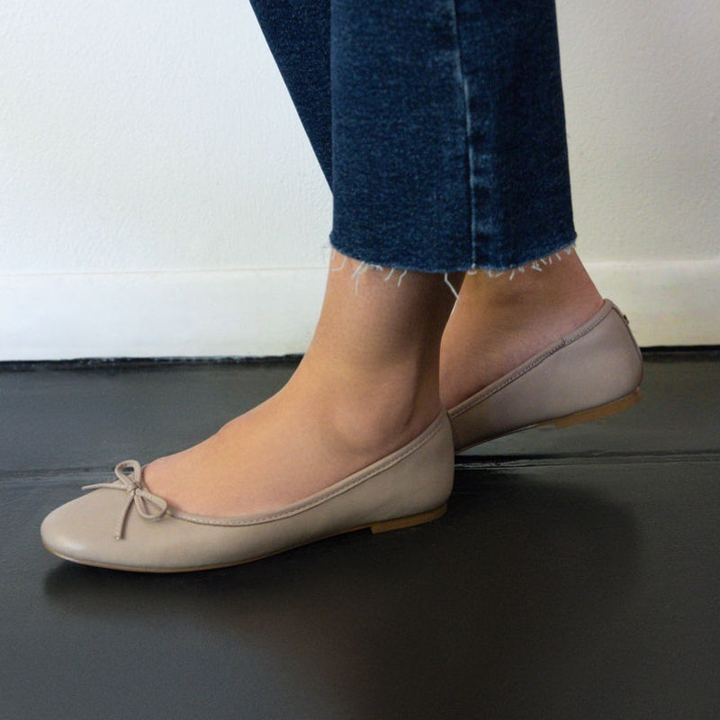 Sadie Ballet Flat In Taupe Nappa Leather