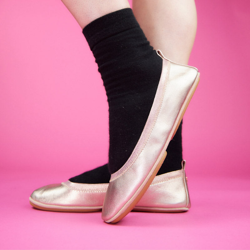 Samara Foldable Ballet Flat In Rose Gold Metallic Leather