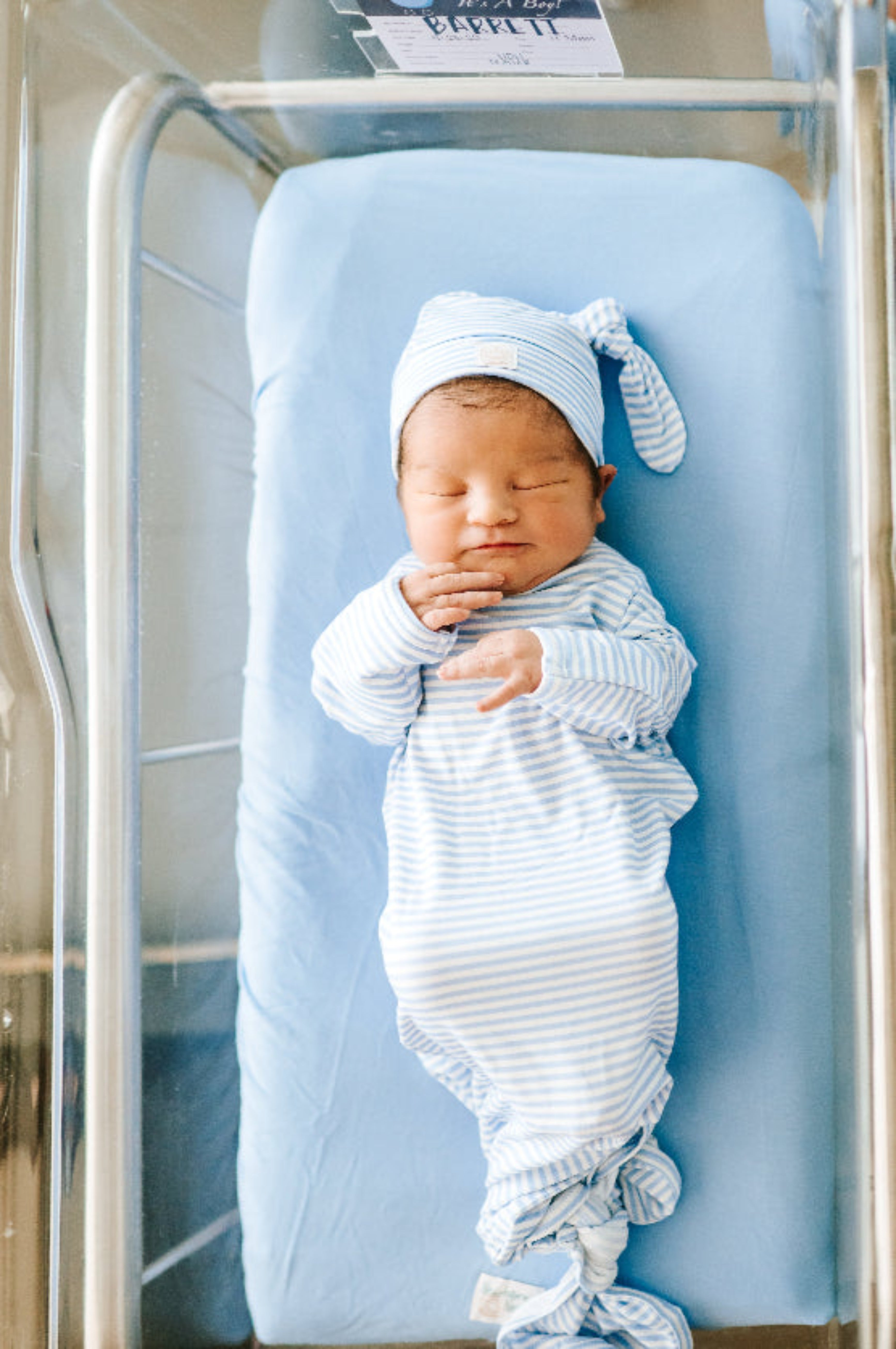 Samuel Knotted Gown Set