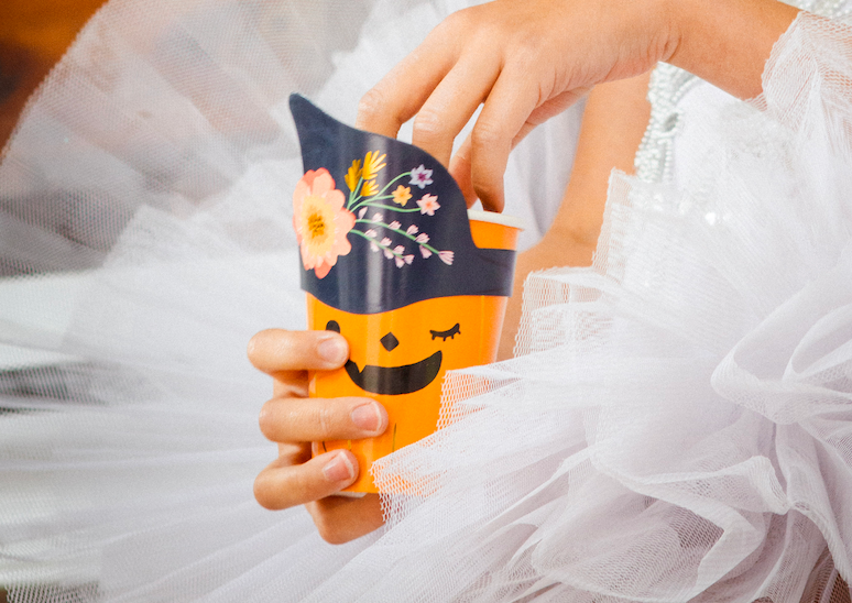 Pumpkin Paper Cups With A Hat Sleeve