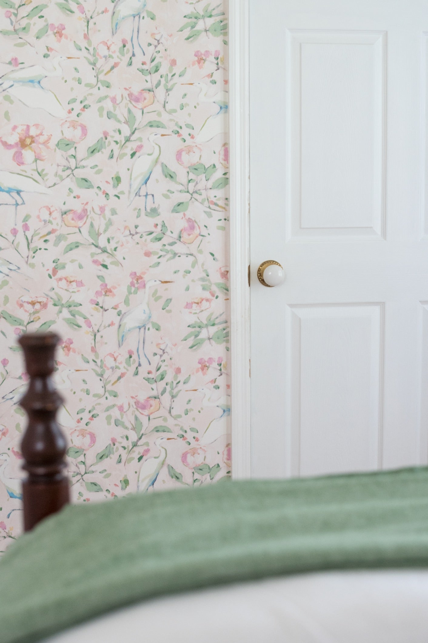 Egrets For Hadley In Blush Wallpaper