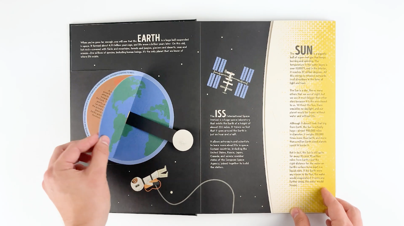 The Sun And The Planets: A 3-d Solar System With Pop-ups!