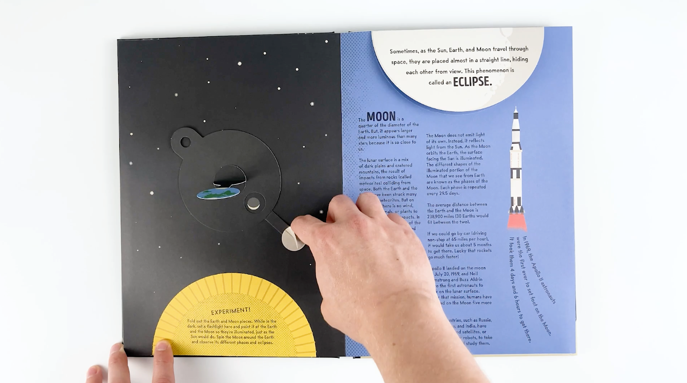 The Sun And The Planets: A 3-d Solar System With Pop-ups!