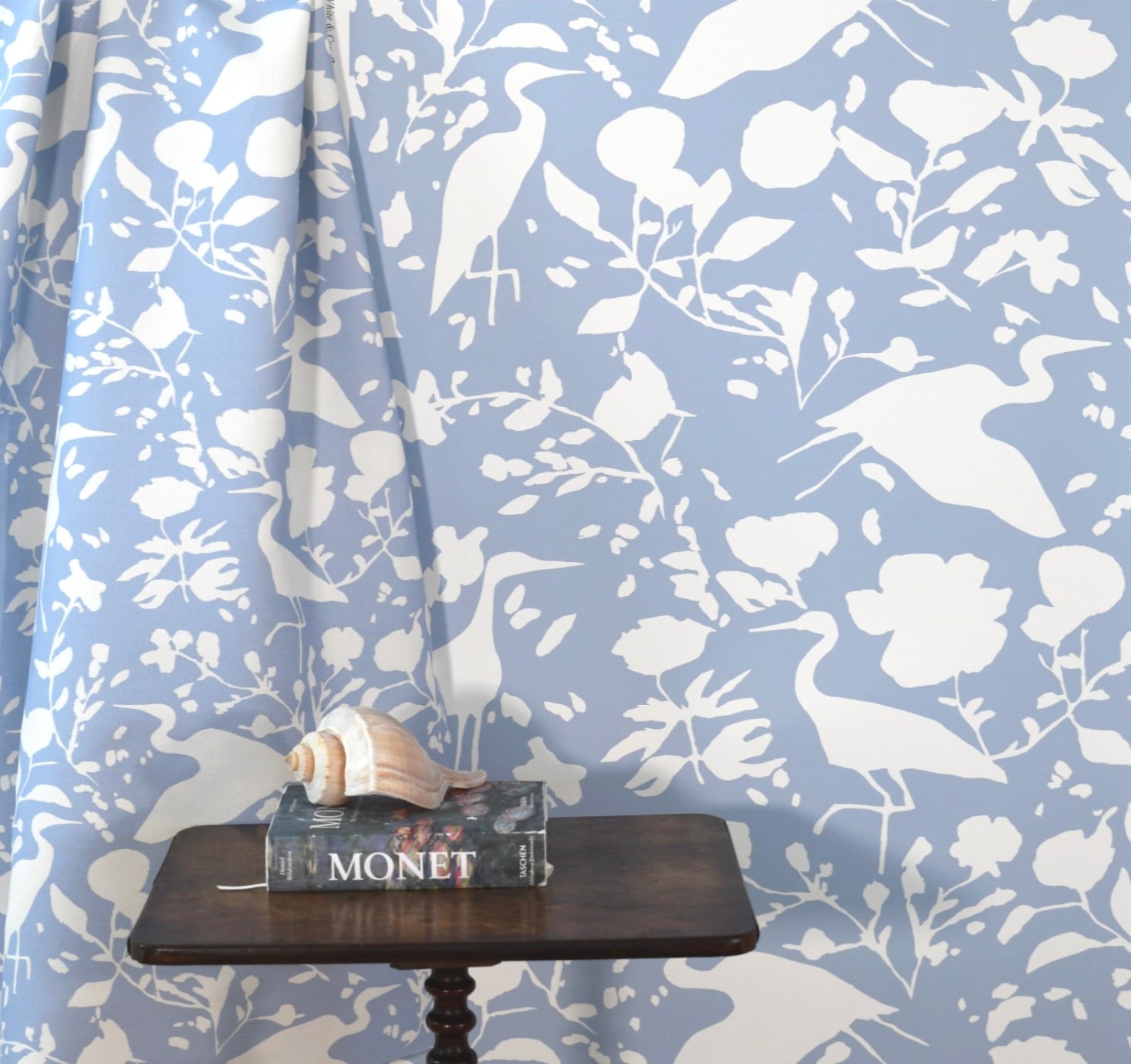 Egrets For Hadley In White & Cornflower Wallpaper