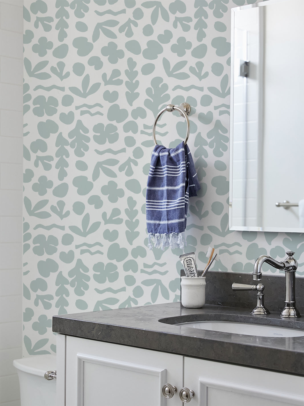 'sea Garden' Wallpaper By Tea Collection - Sea
