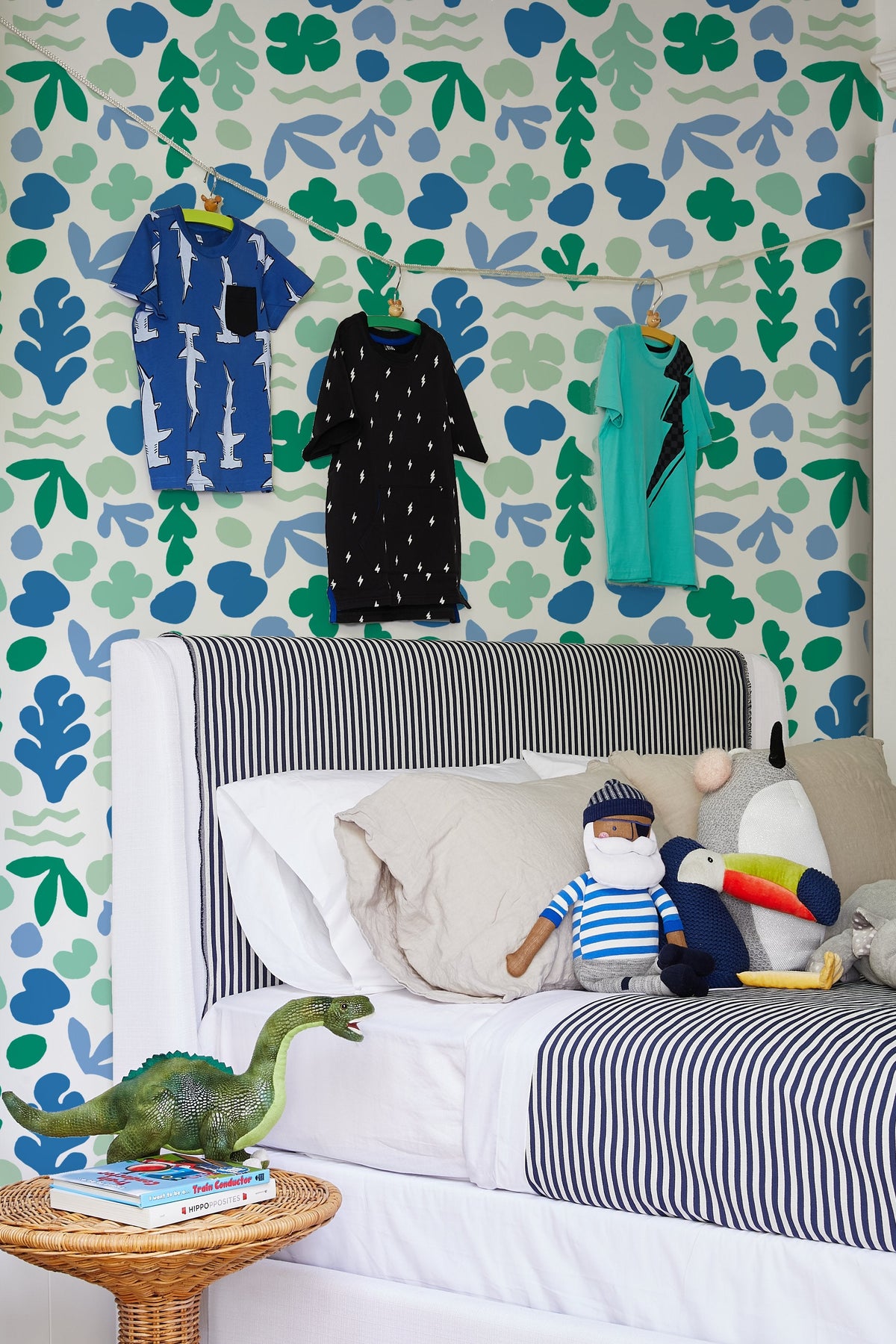 'sea Garden' Wallpaper By Tea Collection - Azure Aqua