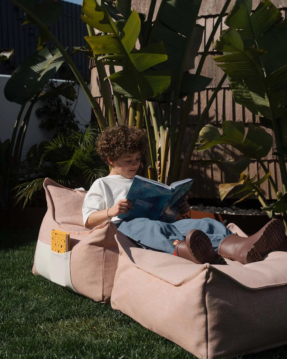 Seashell Outdoor Beanbag Chair & Ottoman Set