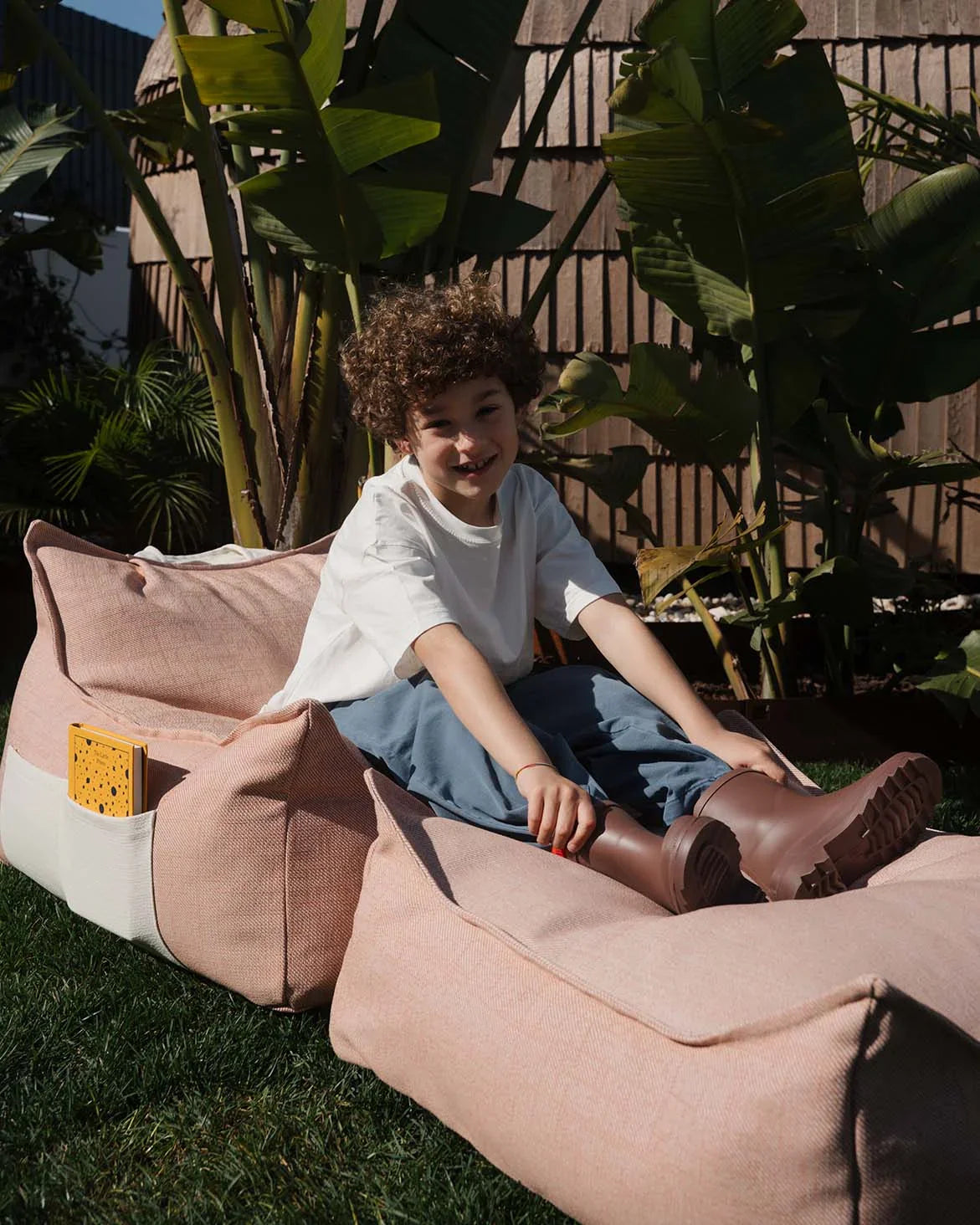 Seashell Outdoor Beanbag Chair