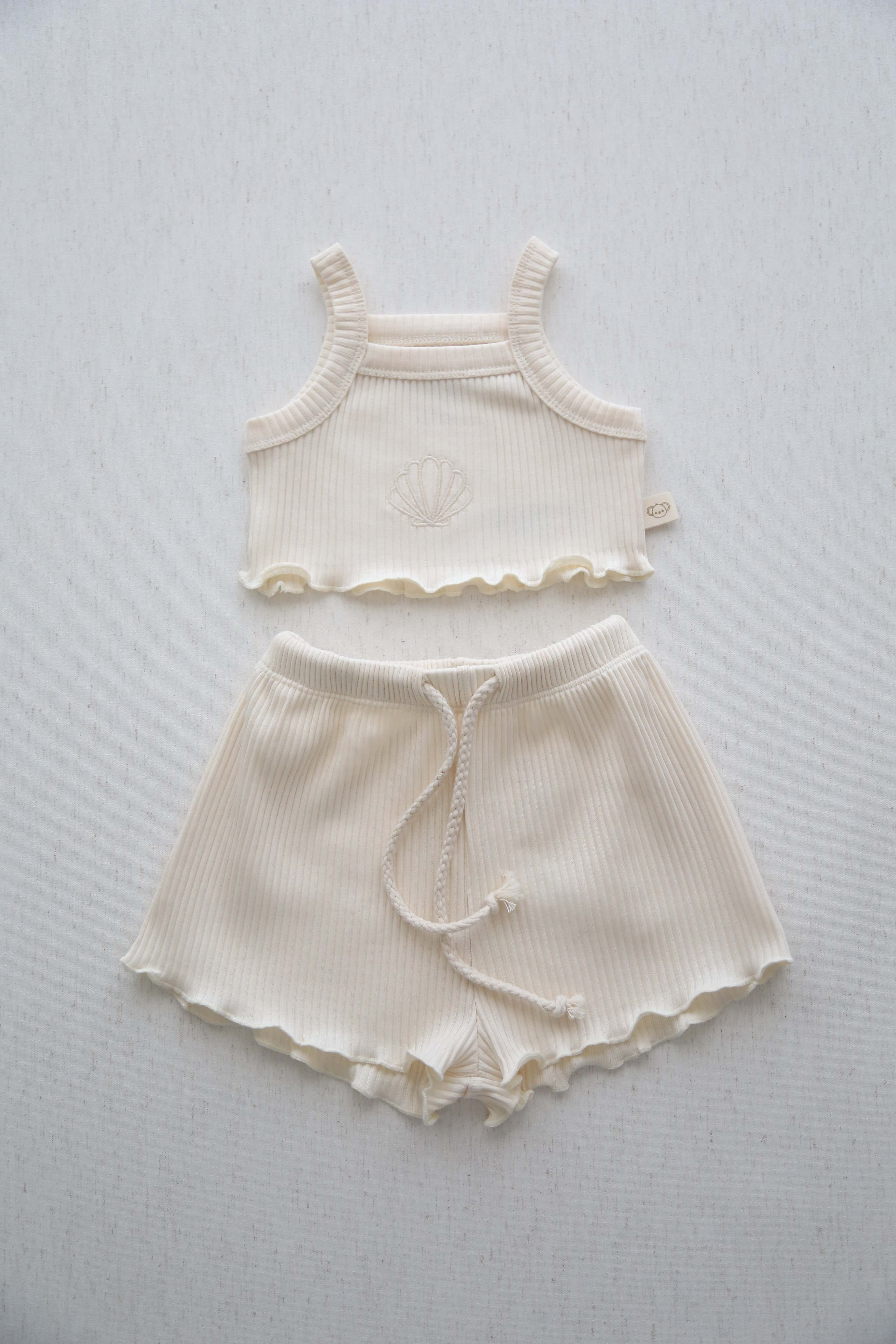 White Crop-short Set