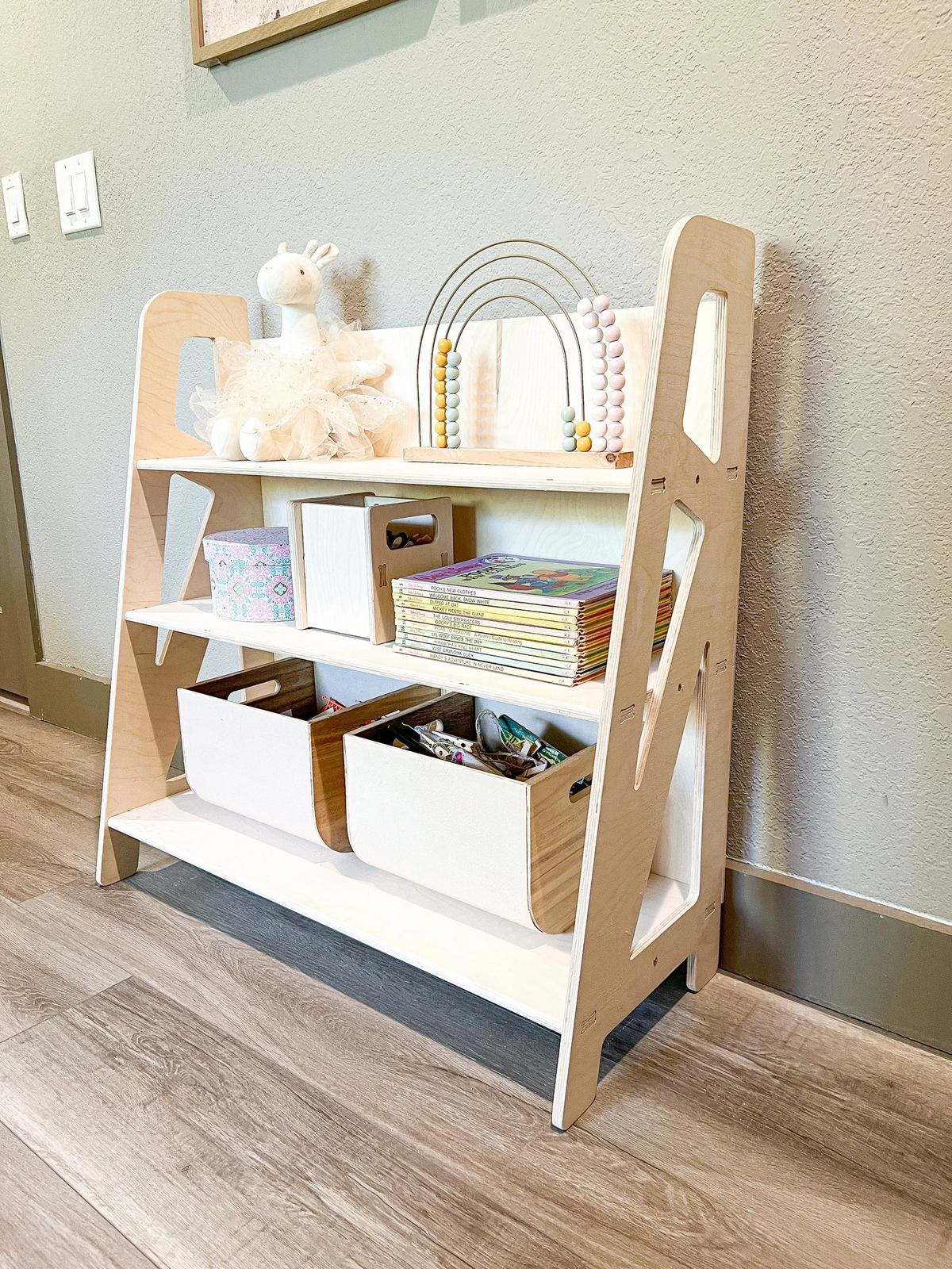 Sienna- Toy Shelf