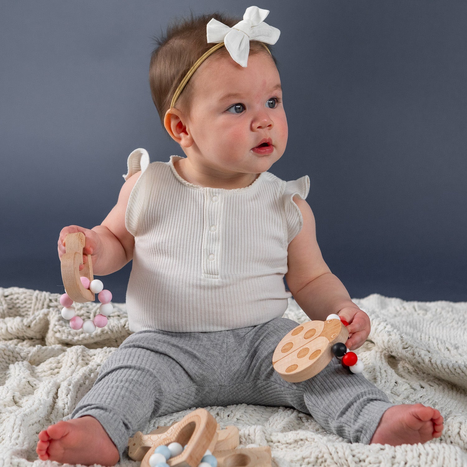 Silicone Bead Teether With Organic Cotton Bag - Ladybug | Made In The Usa 🇺🇸