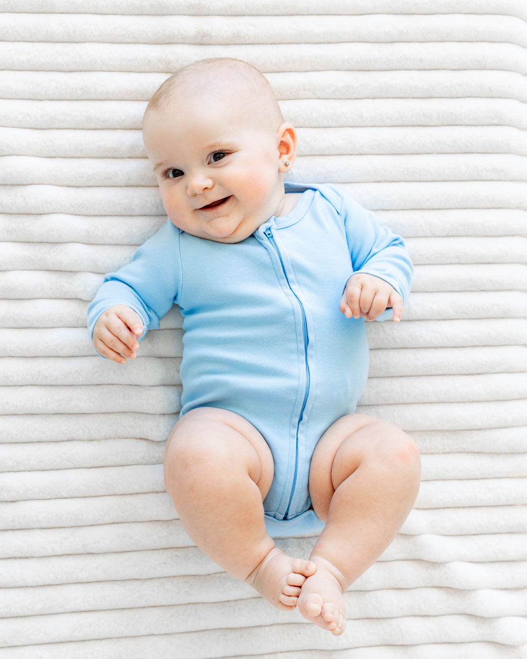 Long Sleeve Zipper Bodysuit In Sky, 6-9m