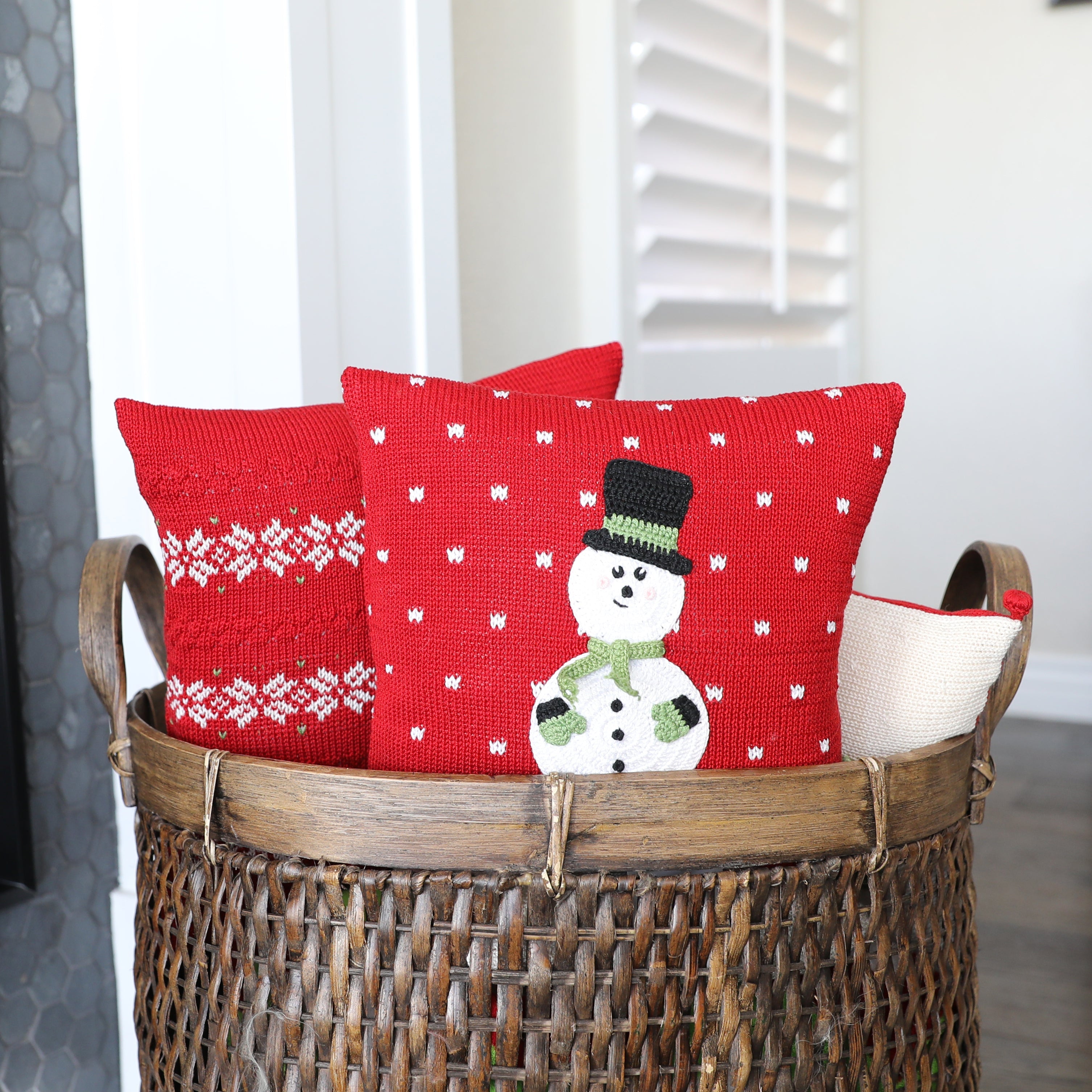 Snowman 10" Pillow