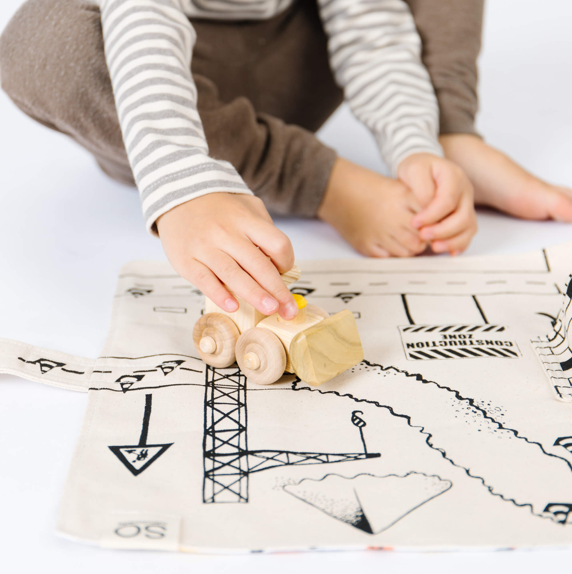 Construction Play Mat – The Perfect Gift For Little Builders